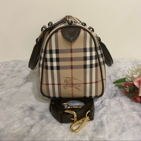 ❌ SOLD ❌ 💯 Authentic Burberry Boston - Picture 5 of 13